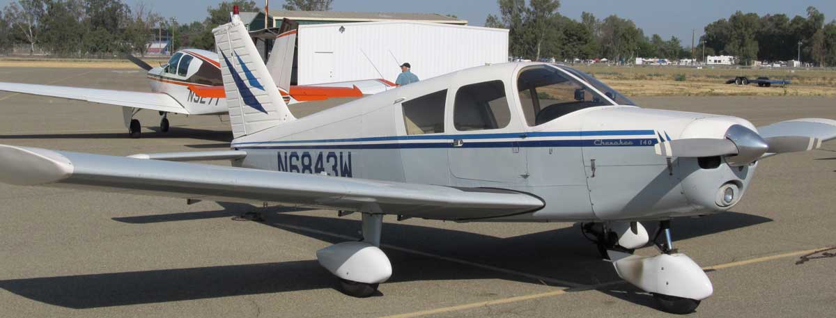 cherokee-n6843w-2012-05-19-.jpg (54406 bytes)