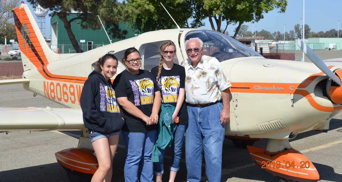 cherokee-n8069w-2013-04-20.jpg (106070 bytes)